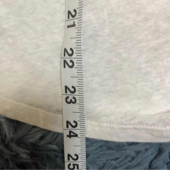 Barefoot Dreams Malibu Collection Linen/Cotton Long Sleeve Tee - Picture 6 of 6